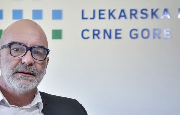 Delegati Skupštine ljekarske komore optužili Mugošu da je zarobio tu instituciju