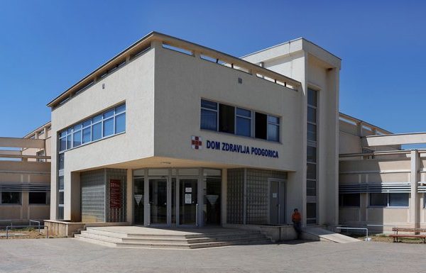 Pacijenata sve više, snage sve manje